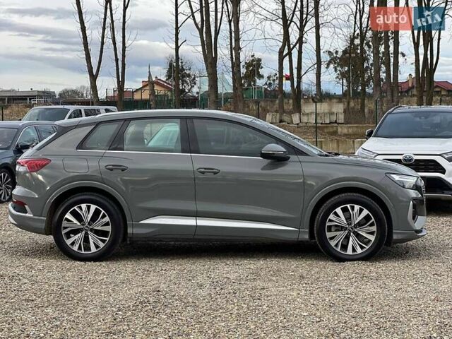 Серый Ауди Q4 e-tron, объемом двигателя 0 л и пробегом 16 тыс. км за 26999 $, фото 9 на Automoto.ua