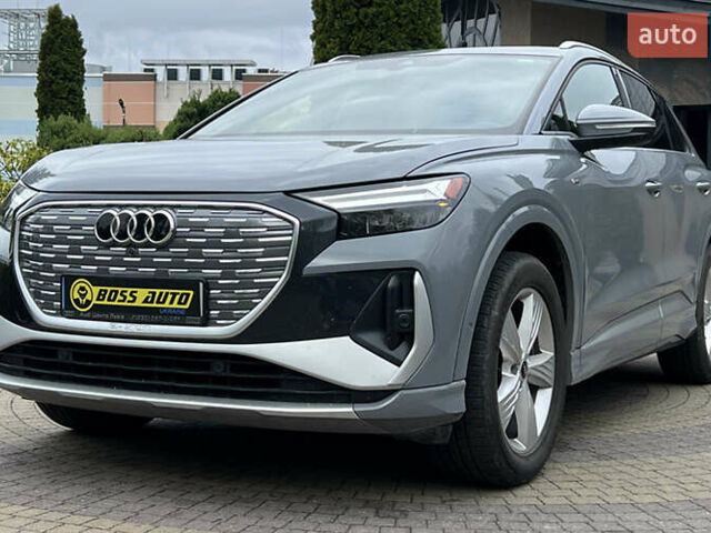Серый Ауди Q4 e-tron, объемом двигателя 0 л и пробегом 29 тыс. км за 32990 $, фото 2 на Automoto.ua