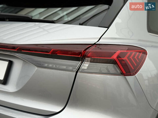 Сірий Ауді Q4 e-tron, об'ємом двигуна 0 л та пробігом 25 тис. км за 29790 $, фото 7 на Automoto.ua