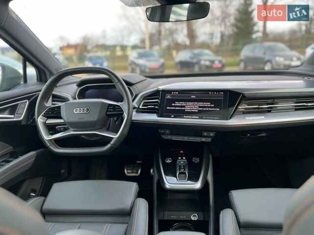 Серый Ауди Q4 e-tron, объемом двигателя 0 л и пробегом 20 тыс. км за 26999 $, фото 17 на Automoto.ua