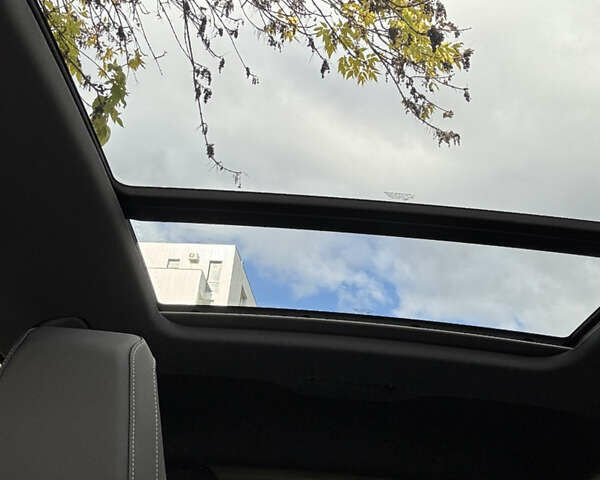 Серый Ауди Q4 e-tron, объемом двигателя 0 л и пробегом 10 тыс. км за 36900 $, фото 19 на Automoto.ua