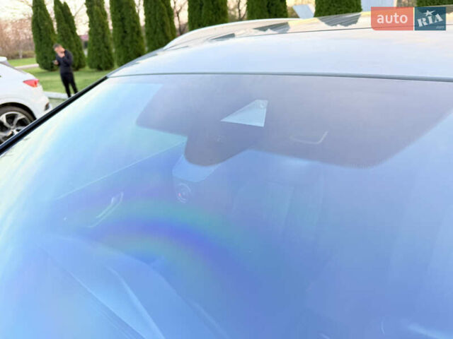 Серый Ауди Q4 e-tron, объемом двигателя 0 л и пробегом 55 тыс. км за 27500 $, фото 20 на Automoto.ua