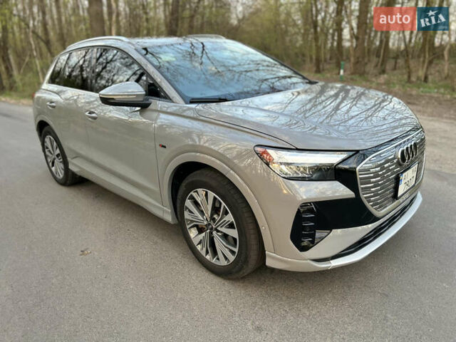 Сірий Ауді Q4 e-tron, об'ємом двигуна 0 л та пробігом 20 тис. км за 28800 $, фото 26 на Automoto.ua