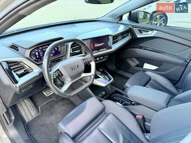 Серый Ауди Q4 e-tron, объемом двигателя 0 л и пробегом 55 тыс. км за 27500 $, фото 25 на Automoto.ua