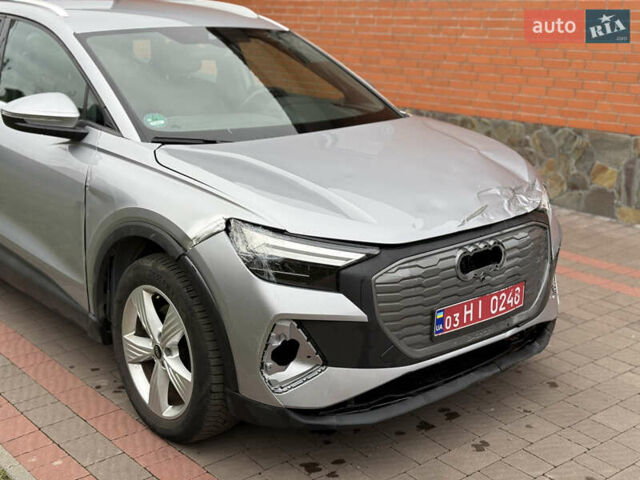 Серый Ауди Q4 e-tron, объемом двигателя 0 л и пробегом 50 тыс. км за 16900 $, фото 1 на Automoto.ua
