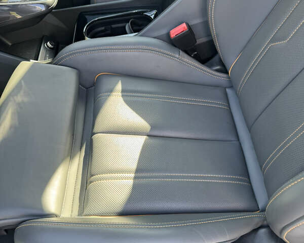 Серый Ауди Q4 e-tron, объемом двигателя 0 л и пробегом 32 тыс. км за 26999 $, фото 17 на Automoto.ua