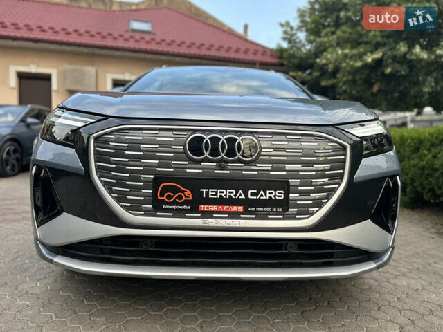 Серый Ауди Q4 e-tron, объемом двигателя 0 л и пробегом 3 тыс. км за 29000 $, фото 9 на Automoto.ua