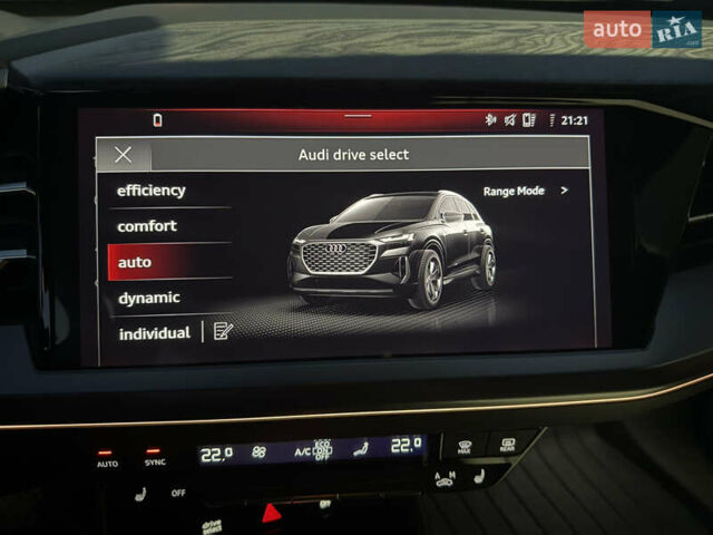 Серый Ауди Q4 e-tron, объемом двигателя 0 л и пробегом 29 тыс. км за 31900 $, фото 43 на Automoto.ua