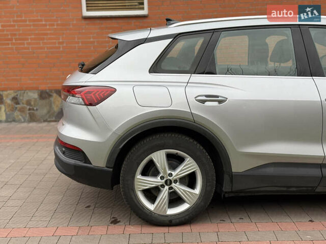 Серый Ауди Q4 e-tron, объемом двигателя 0 л и пробегом 50 тыс. км за 16900 $, фото 5 на Automoto.ua