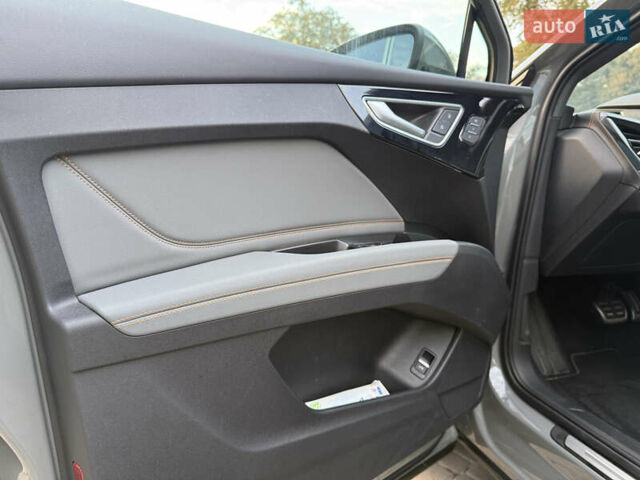 Сірий Ауді Q4 e-tron, об'ємом двигуна 0 л та пробігом 11 тис. км за 30000 $, фото 21 на Automoto.ua