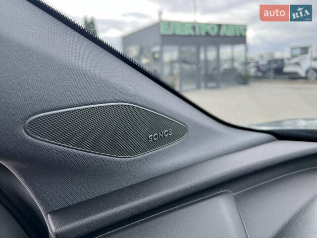 Серый Ауди Q4 e-tron, объемом двигателя 0 л и пробегом 18 тыс. км за 33500 $, фото 14 на Automoto.ua