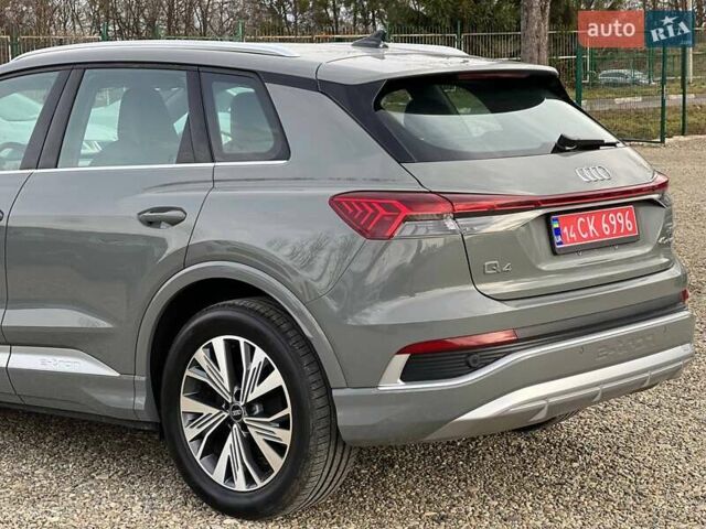 Серый Ауди Q4 e-tron, объемом двигателя 0 л и пробегом 20 тыс. км за 26999 $, фото 5 на Automoto.ua