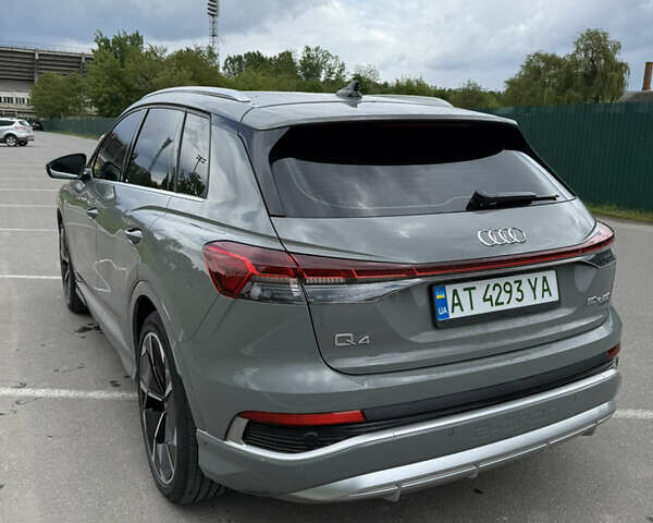 Сірий Ауді Q4 e-tron, об'ємом двигуна 0 л та пробігом 9 тис. км за 45300 $, фото 3 на Automoto.ua