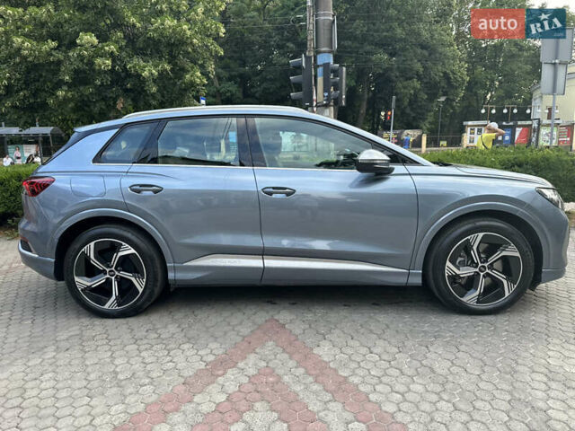 Серый Ауди Q4 e-tron, объемом двигателя 0 л и пробегом 3 тыс. км за 29000 $, фото 1 на Automoto.ua