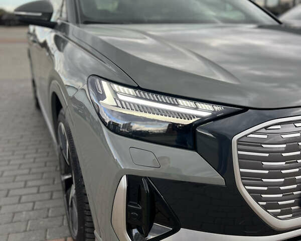Ауди Q4 e-tron 2023 в Львове на Automoto.ua Серый Ауди Q4 e-tron, объемом двигателя 0 л и пробегом 18 тыс. км за 34500 $, фото 3 на Automoto.ua