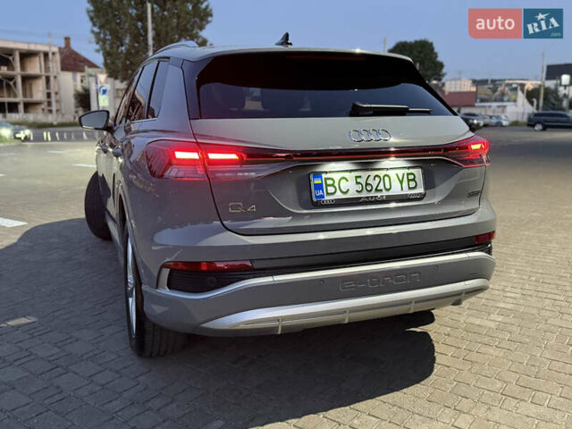 Серый Ауди Q4 e-tron, объемом двигателя 0 л и пробегом 29 тыс. км за 31900 $, фото 6 на Automoto.ua