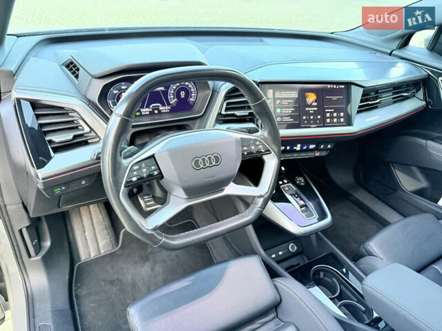 Серый Ауди Q4 e-tron, объемом двигателя 0 л и пробегом 55 тыс. км за 27500 $, фото 26 на Automoto.ua
