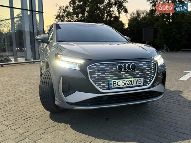 Серый Ауди Q4 e-tron, объемом двигателя 0 л и пробегом 29 тыс. км за 31900 $, фото 12 на Automoto.ua