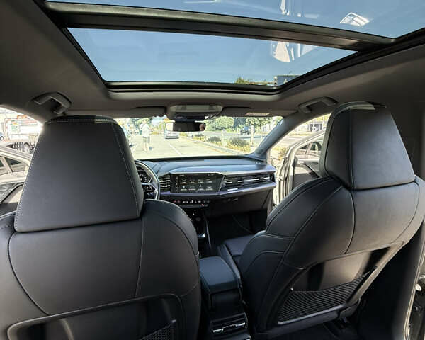 Серый Ауди Q4 e-tron, объемом двигателя 0 л и пробегом 27 тыс. км за 33500 $, фото 32 на Automoto.ua