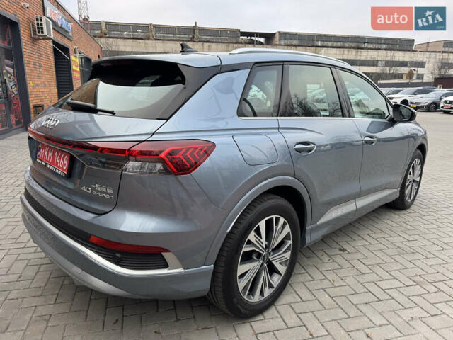 Серый Ауди Q4 e-tron, объемом двигателя 0 л и пробегом 17 тыс. км за 29500 $, фото 1 на Automoto.ua