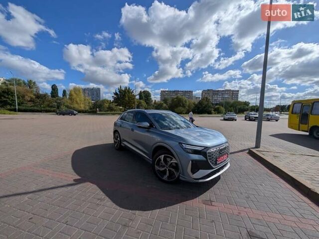 Серый Ауди Q4 e-tron, объемом двигателя 0 л и пробегом 16 тыс. км за 30500 $, фото 9 на Automoto.ua