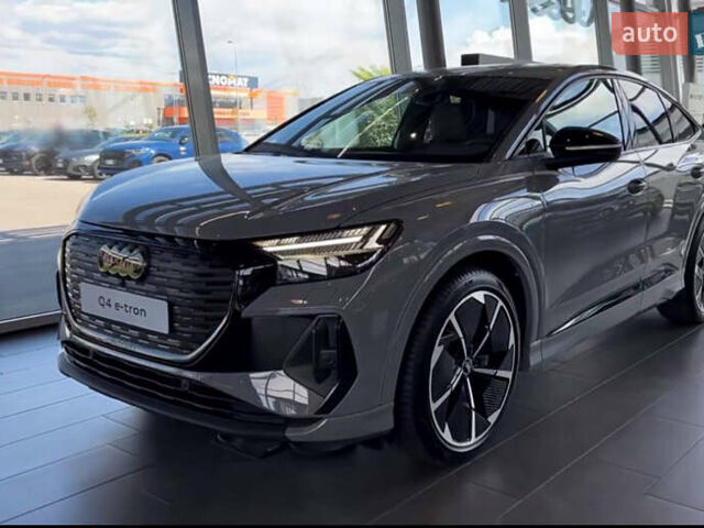 Сірий Ауді Q4 e-tron, об'ємом двигуна 0 л та пробігом 1 тис. км за 35200 $, фото 3 на Automoto.ua
