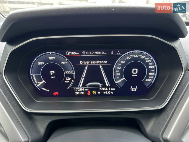 Серый Ауди Q4 e-tron, объемом двигателя 0 л и пробегом 17 тыс. км за 29500 $, фото 11 на Automoto.ua