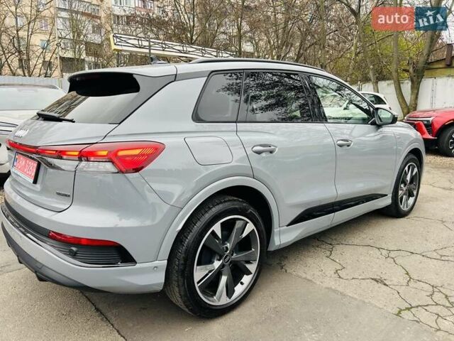 Сірий Ауді Q4 e-tron, об'ємом двигуна 0 л та пробігом 5 тис. км за 39999 $, фото 1 на Automoto.ua
