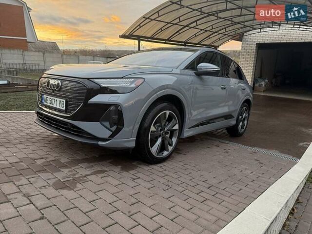 Серый Ауди Q4 e-tron, объемом двигателя 0 л и пробегом 2 тыс. км за 38200 $, фото 15 на Automoto.ua