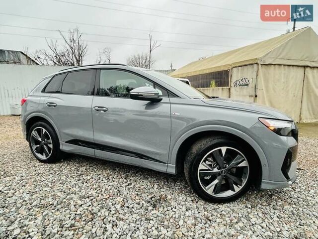 Сірий Ауді Q4 e-tron, об'ємом двигуна 0 л та пробігом 5 тис. км за 39999 $, фото 16 на Automoto.ua