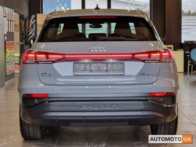 Сірий Ауді Q4 e-tron, об'ємом двигуна 0 л та пробігом 0 тис. км за 35700 $, фото 9 на Automoto.ua