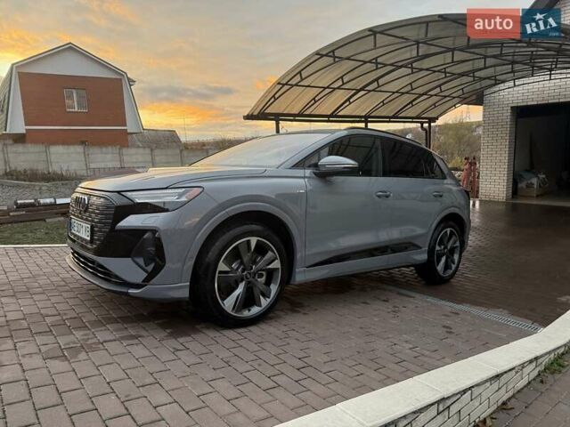 Серый Ауди Q4 e-tron, объемом двигателя 0 л и пробегом 2 тыс. км за 38200 $, фото 14 на Automoto.ua
