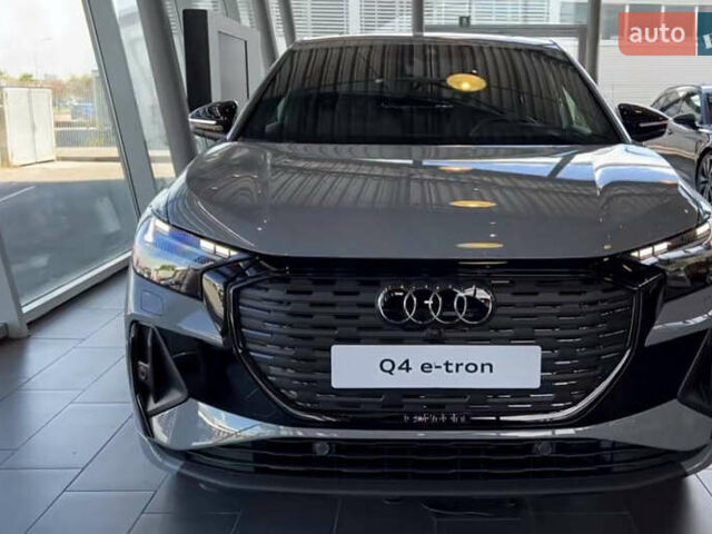 Сірий Ауді Q4 e-tron, об'ємом двигуна 0 л та пробігом 1 тис. км за 35200 $, фото 10 на Automoto.ua