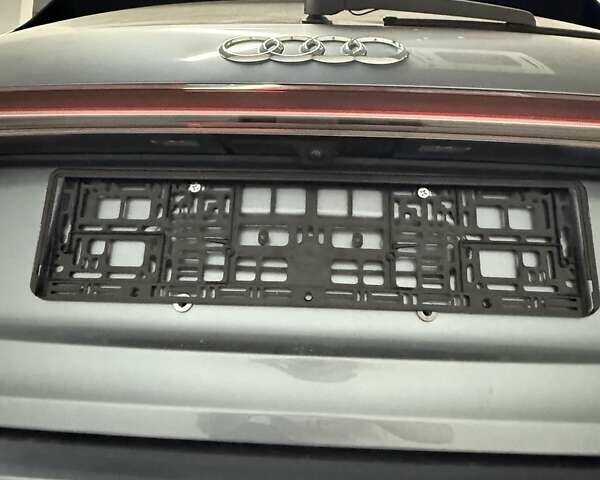 Сірий Ауді Q4 e-tron, об'ємом двигуна 0 л та пробігом 3 тис. км за 30600 $, фото 16 на Automoto.ua
