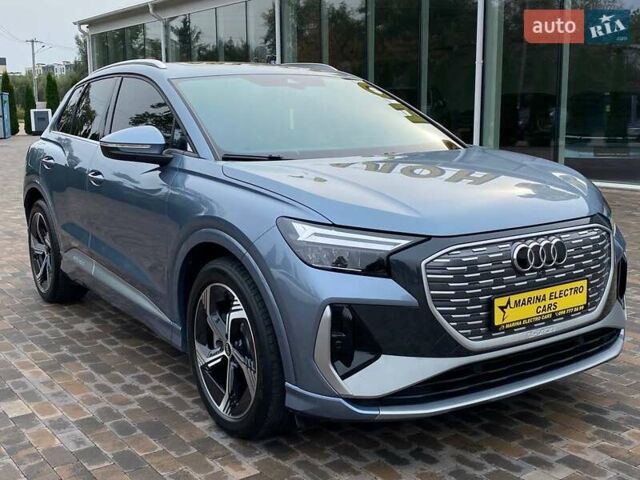Серый Ауди Q4 e-tron, объемом двигателя 0 л и пробегом 9 тыс. км за 29500 $, фото 1 на Automoto.ua