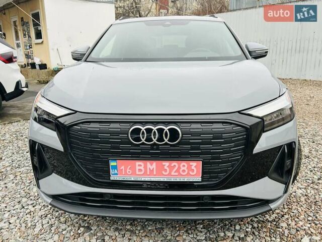 Сірий Ауді Q4 e-tron, об'ємом двигуна 0 л та пробігом 5 тис. км за 39999 $, фото 15 на Automoto.ua