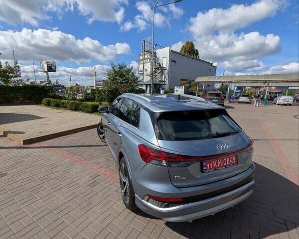 Серый Ауди Q4 e-tron, объемом двигателя 0 л и пробегом 16 тыс. км за 30500 $, фото 6 на Automoto.ua