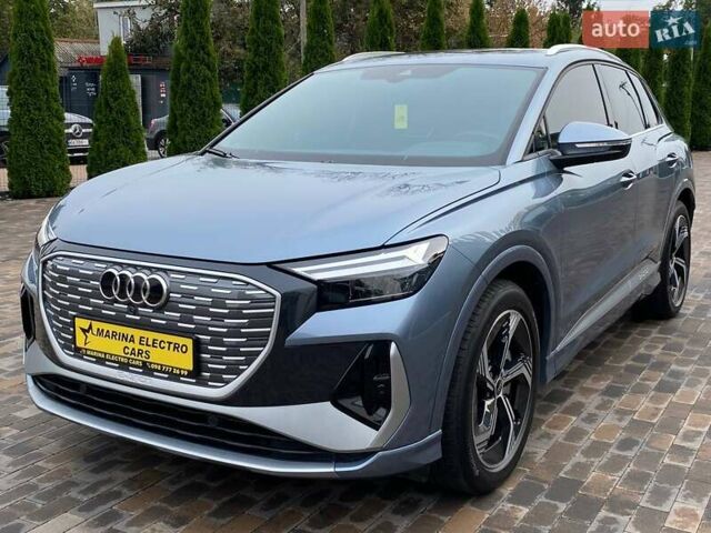 Серый Ауди Q4 e-tron, объемом двигателя 0 л и пробегом 9 тыс. км за 29500 $, фото 2 на Automoto.ua