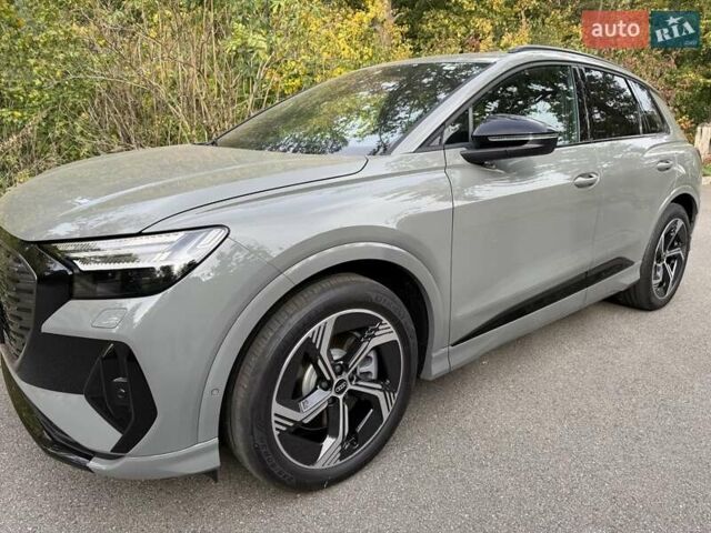 Ауди Q4 e-tron 2025 в Киеве на Automoto.ua Серый Ауди Q4 e-tron, объемом двигателя 0 л и пробегом 1 тыс. км за 42500 $, фото 1 на Automoto.ua