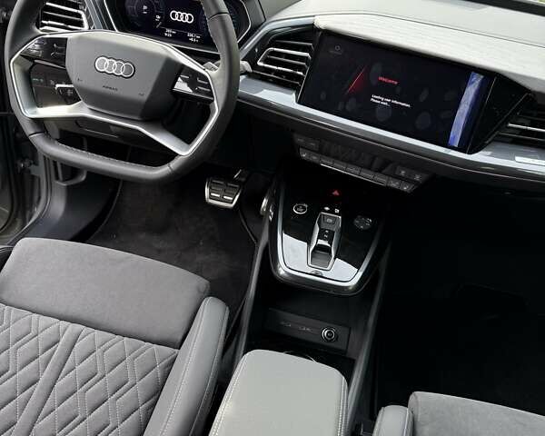 Ауди Q4 e-tron 2025 в Киеве на Automoto.ua Серый Ауди Q4 e-tron, объемом двигателя 0 л и пробегом 1 тыс. км за 42500 $, фото 26 на Automoto.ua