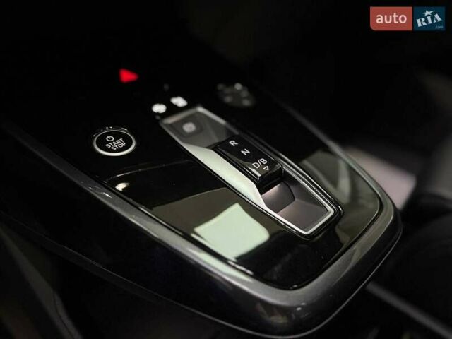 Серый Ауди Q4 e-tron, объемом двигателя 0 л и пробегом 1 тыс. км за 32499 $, фото 14 на Automoto.ua