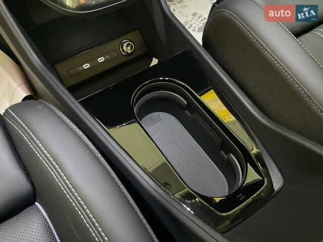 Серый Ауди Q4 e-tron, объемом двигателя 0 л и пробегом 1 тыс. км за 32499 $, фото 15 на Automoto.ua
