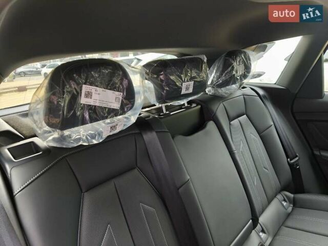 Сірий Ауді Q4 e-tron, об'ємом двигуна 0 л та пробігом 1 тис. км за 32599 $, фото 32 на Automoto.ua