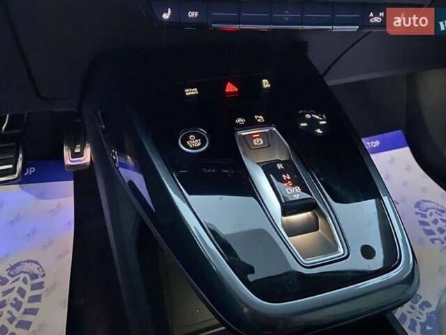Серый Ауди Q4 e-tron, объемом двигателя 0 л и пробегом 1 тыс. км за 33499 $, фото 20 на Automoto.ua