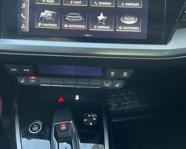 Синий Ауди Q4 e-tron, объемом двигателя 0 л и пробегом 90 тыс. км за 27000 $, фото 5 на Automoto.ua