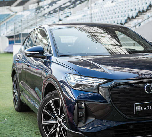 Синий Ауди Q4 e-tron, объемом двигателя 0 л и пробегом 47 тыс. км за 26400 $, фото 57 на Automoto.ua