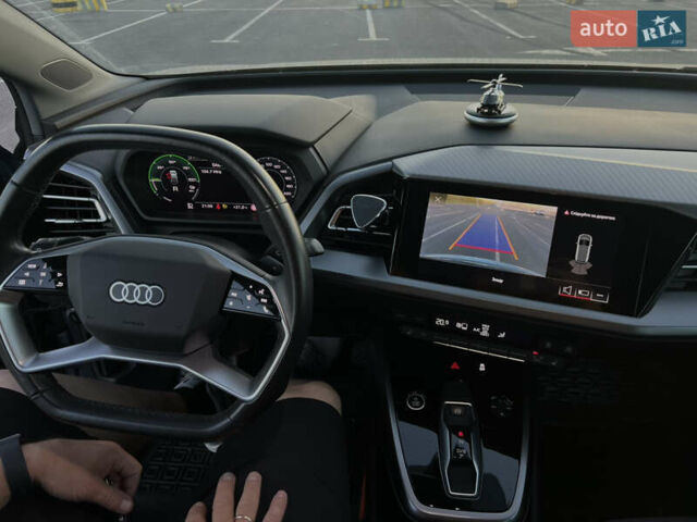 Синий Ауди Q4 e-tron, объемом двигателя 0 л и пробегом 90 тыс. км за 27000 $, фото 3 на Automoto.ua