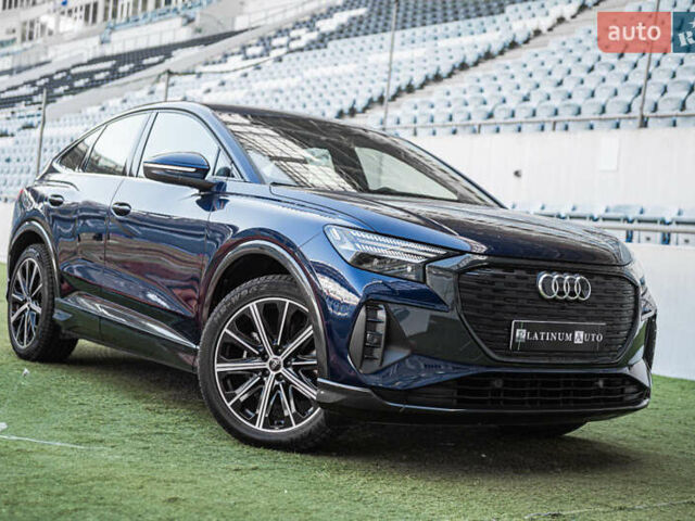 Синий Ауди Q4 e-tron, объемом двигателя 0 л и пробегом 47 тыс. км за 26400 $, фото 5 на Automoto.ua