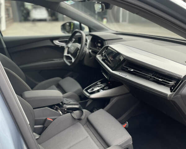 Синий Ауди Q4 e-tron, объемом двигателя 0 л и пробегом 90 тыс. км за 27000 $, фото 9 на Automoto.ua