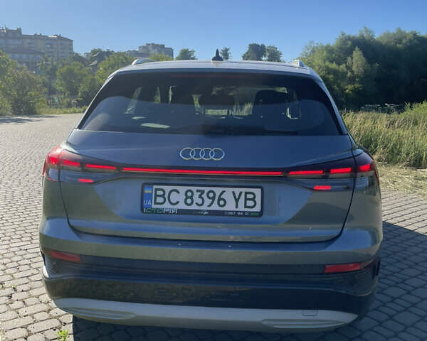 Синий Ауди Q4 e-tron, объемом двигателя 0 л и пробегом 90 тыс. км за 27000 $, фото 20 на Automoto.ua